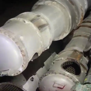 全新6噸304材質三效強制循環蒸發(fā)器到貨!低價出售!